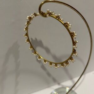 Early Vintage Me & Ro 18k Pearl Bangle